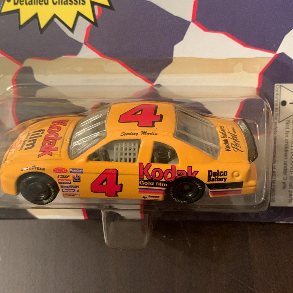 Revell #4 Kodak Film/Sterling Marlin Chevy Monte Carlo Collectible Car Vintage 🆕